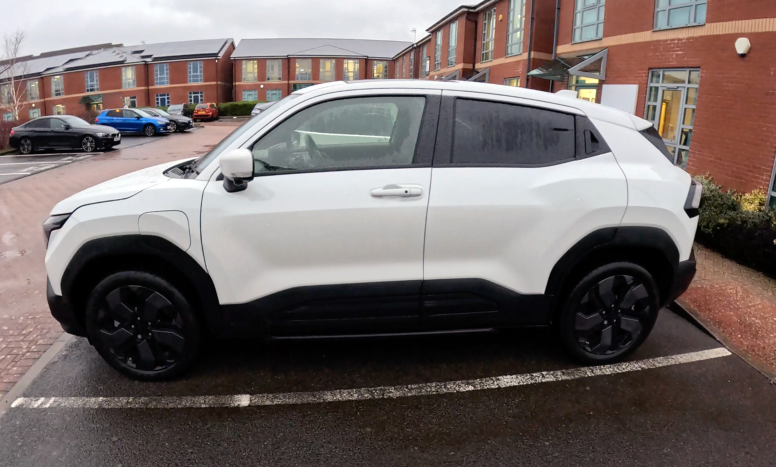 Suzuki image side.jpg