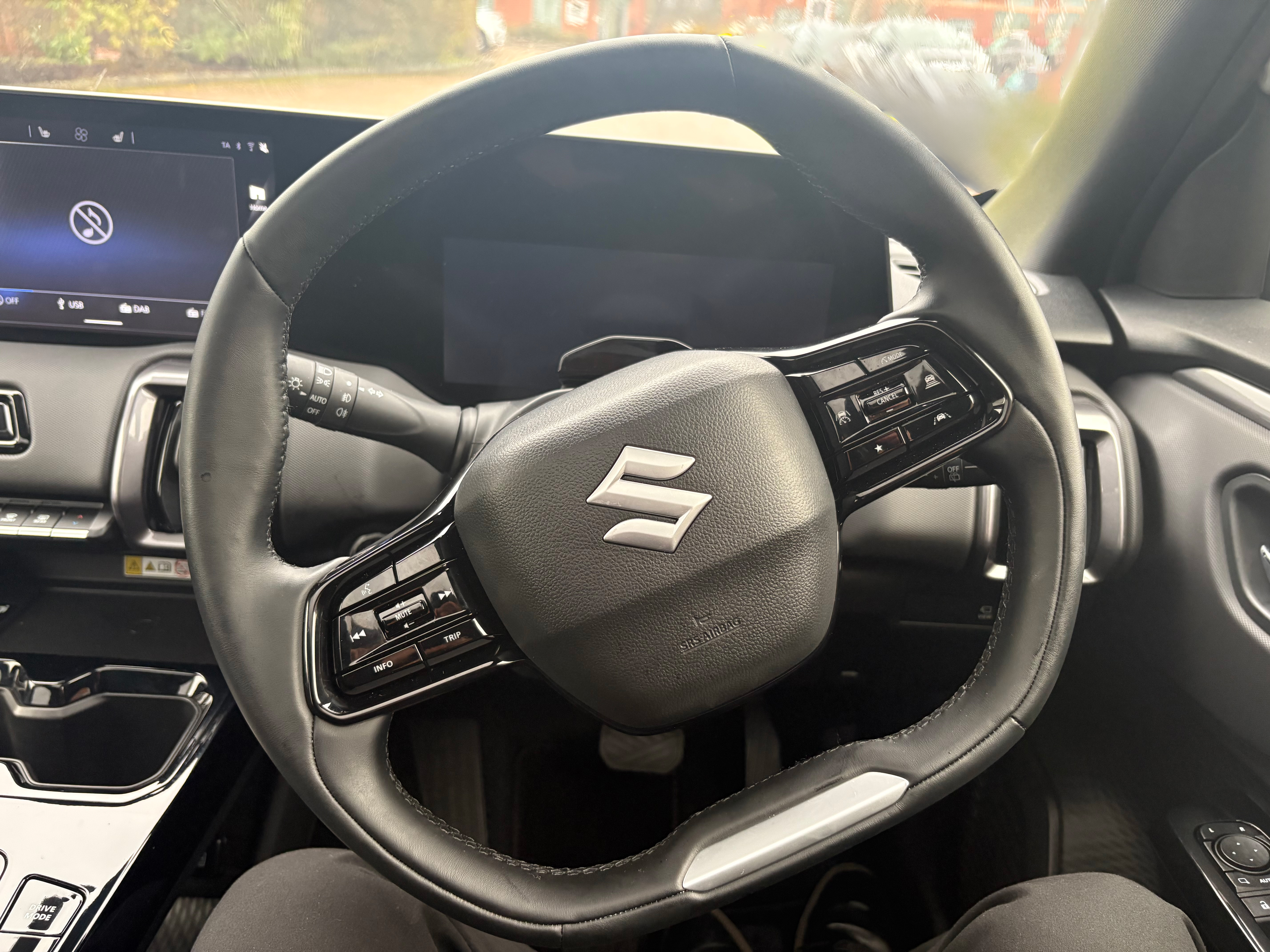 Suzuki steering wheel.jpg