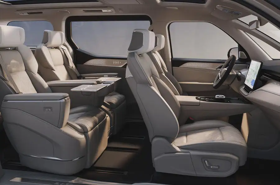 volvo-em90-interior-overview.webp