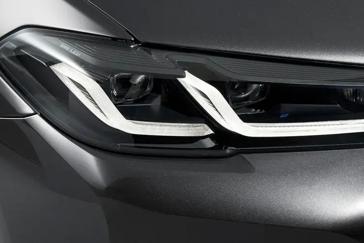 5_series_touring_113072.jpg - 550e xDrive M Sport Pro 5dr Auto