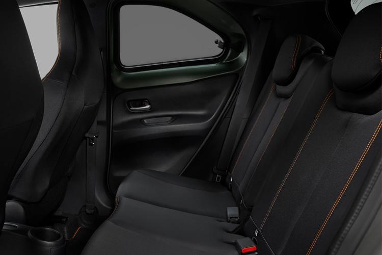 aygo_x_hatchback_105854.jpg - 1.0 VVT-i Edge 5dr Auto
