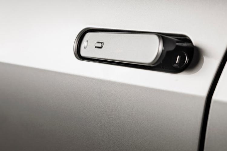 c_hr_hatchback_110621.jpg - 1.8 Hybrid Icon 5dr CVT