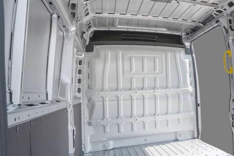 esuperjolly_35f20_electric_65806.jpg - 205kW 110kWh Ex-High/Rf Window Van 4035L WB Auto