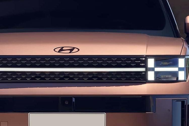 santa_fe_estate_112128.jpg - 1.6 TGDi Plug-in Hybrid Premium 5dr 4WD Auto