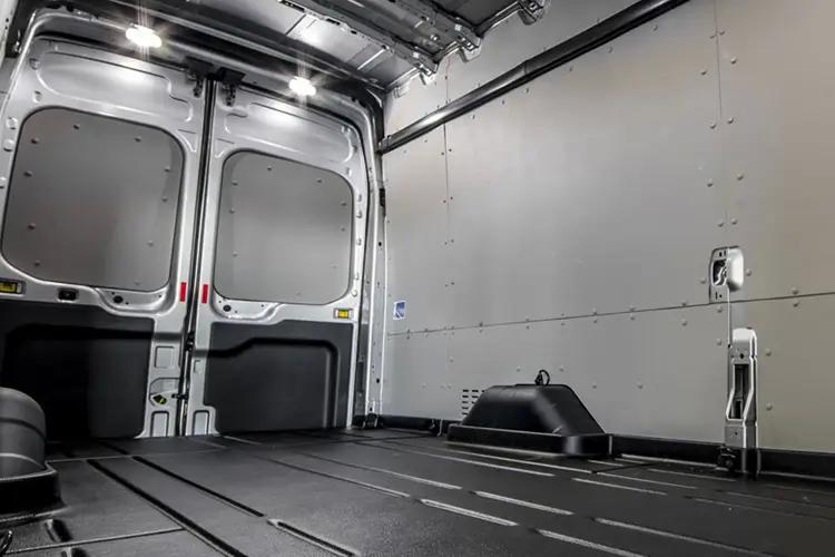 transit_courier_petrol_59210.jpg - 1.0 EcoBoost Leader Van