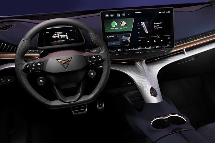 tavascan_estate_113639.jpg - 210kW V1 77kWh 5dr Auto [Winter Pack]