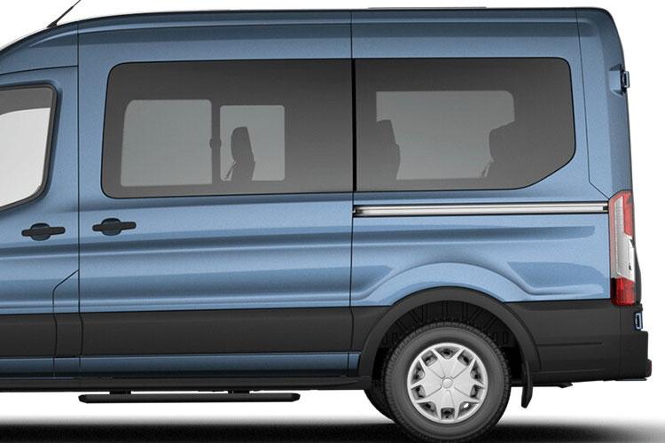 e_transit_425_l3_minibus_rwd_63488.jpg - 135kW 68kWh H3 15 Seater Trend Auto [Nav]
