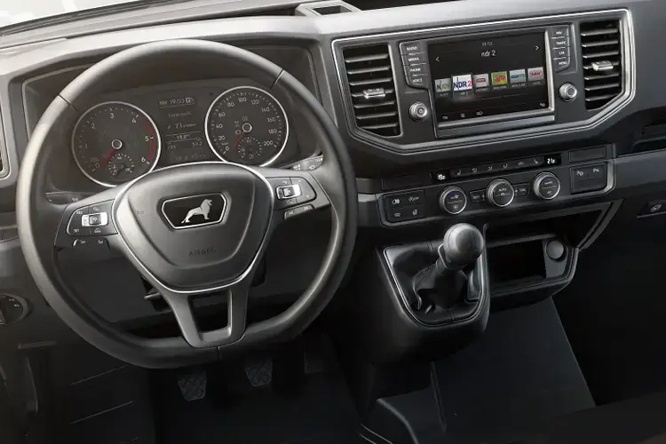 tge_3_standard_awd_diesel_62241.jpg - 180 Lion XC Van Auto