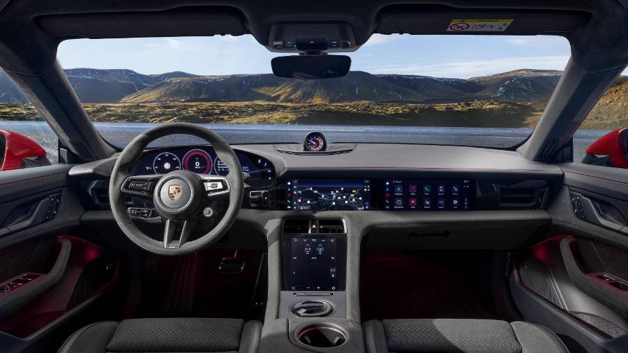 Interior.jpg