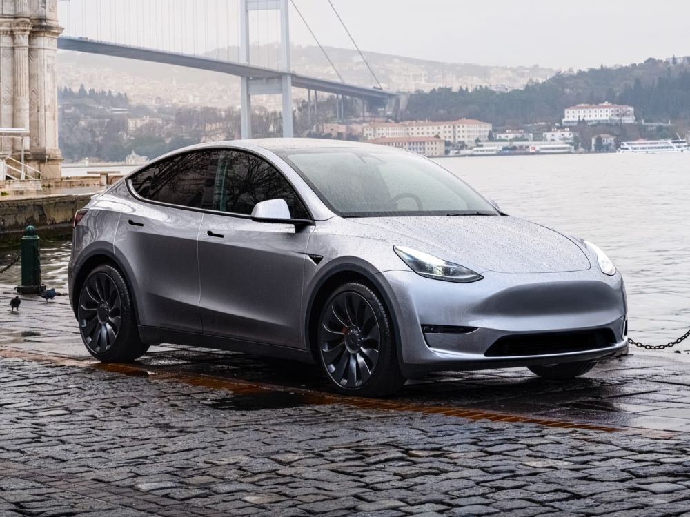 Model Y Hatchback