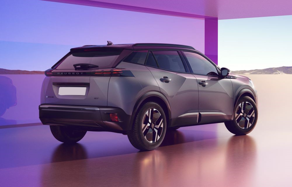 PEUGEOT_E-2008_UK2.jpg - 1.2 PureTech 130 GT 5dr EAT8